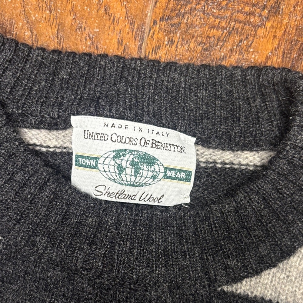 Benetton Shetland Wool Striped Sweater Made in Italy Black Gray Knit - Picture 3 of 6